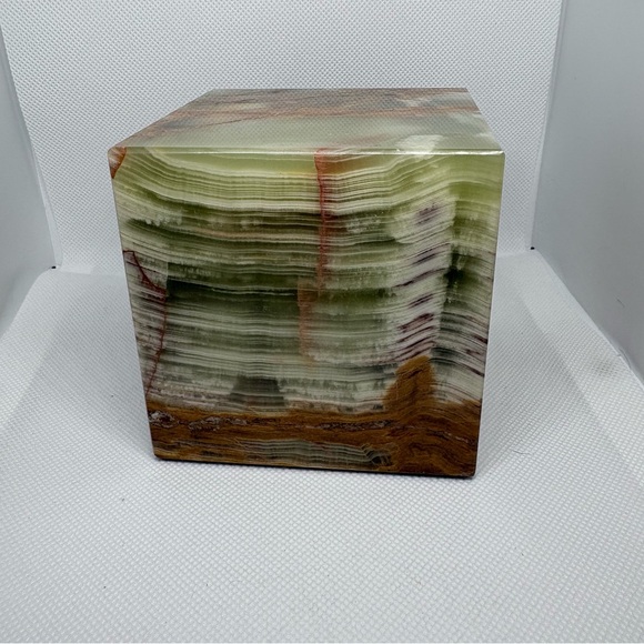 Made in Italy Polished Onyx Marble Cube Sculpture / Vintage Stone Decor - Picture 4 of 13